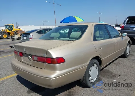 1999 Toyota Camry Ce из США, поврежденный, VIN 4T1BG22K8XU549247